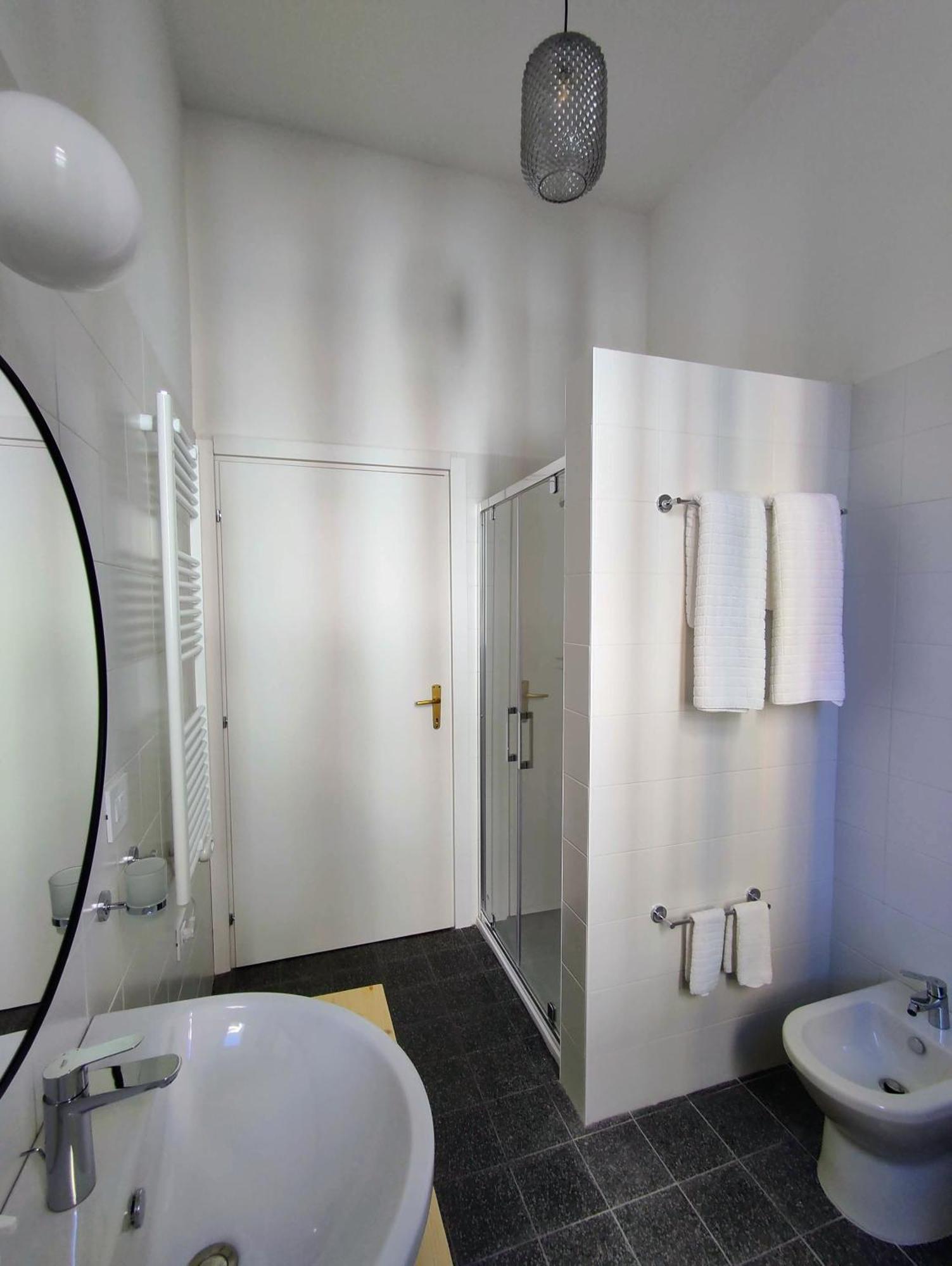 בארי Lostabile Guesthouse & Coworking מראה חיצוני תמונה